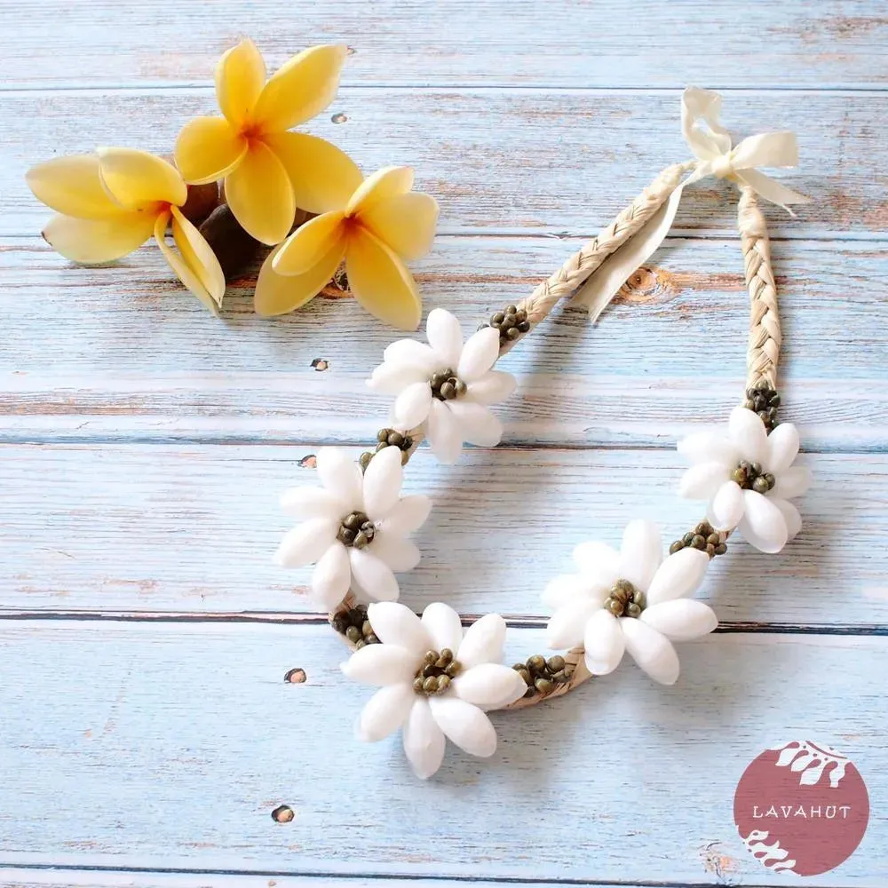 Sea Flower Green Hawaiian Necklace