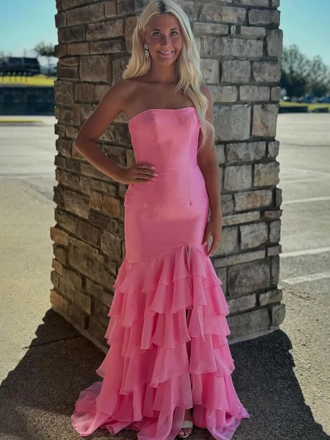 Strapless Satin Prom Dresses for Women Mermaid Bridesmaid Dress Tiered Ruffle Chiffon Evening Party Gown Long Slit