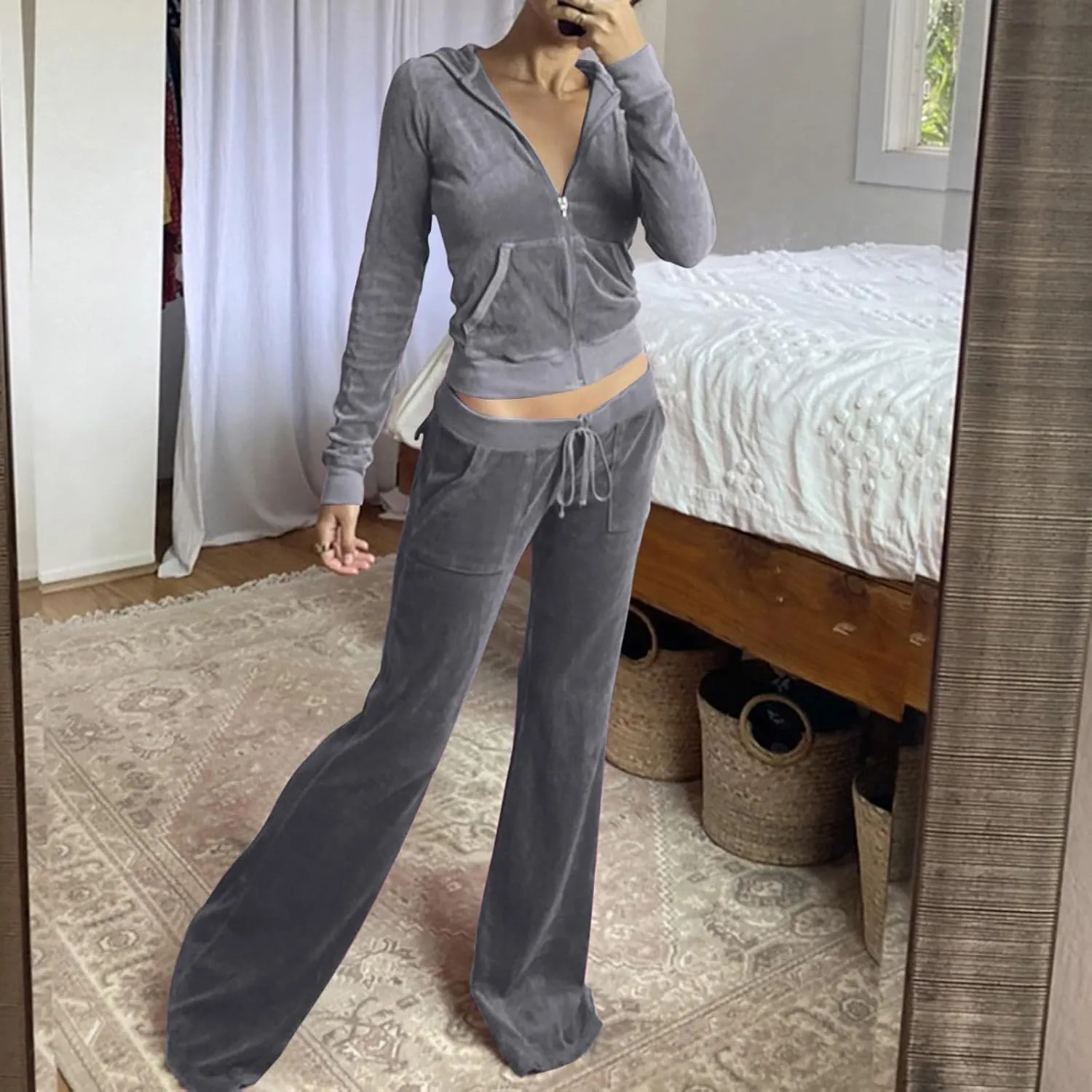 Womens Velour Tracksuit Two Piece Cropped Sweatshirt Flared Pants Workout Jogging Sets Velvet Sweatsuit Y2K Outfits