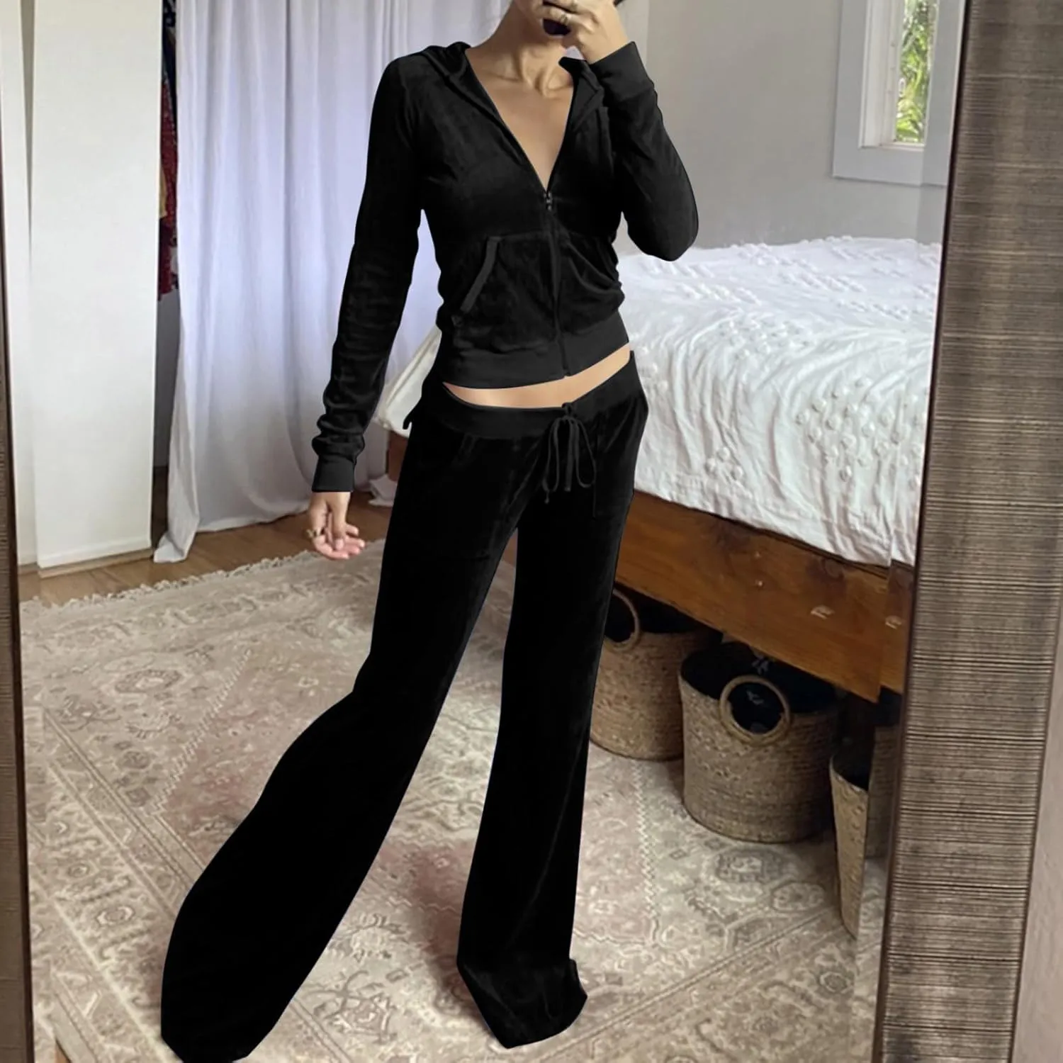 Womens Velour Tracksuit Two Piece Cropped Sweatshirt Flared Pants Workout Jogging Sets Velvet Sweatsuit Y2K Outfits