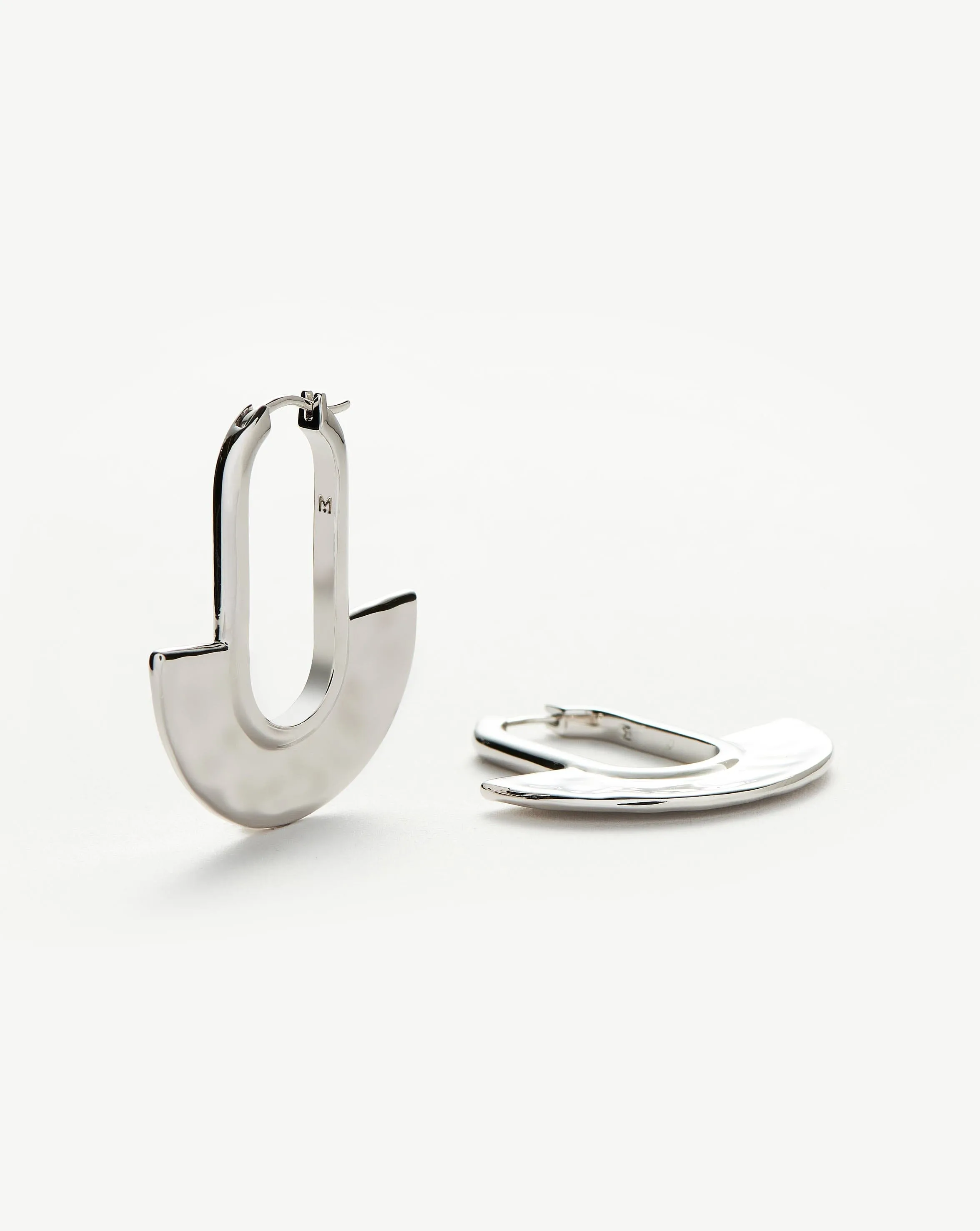 Zenyu Fan Medium Hoop Earrings